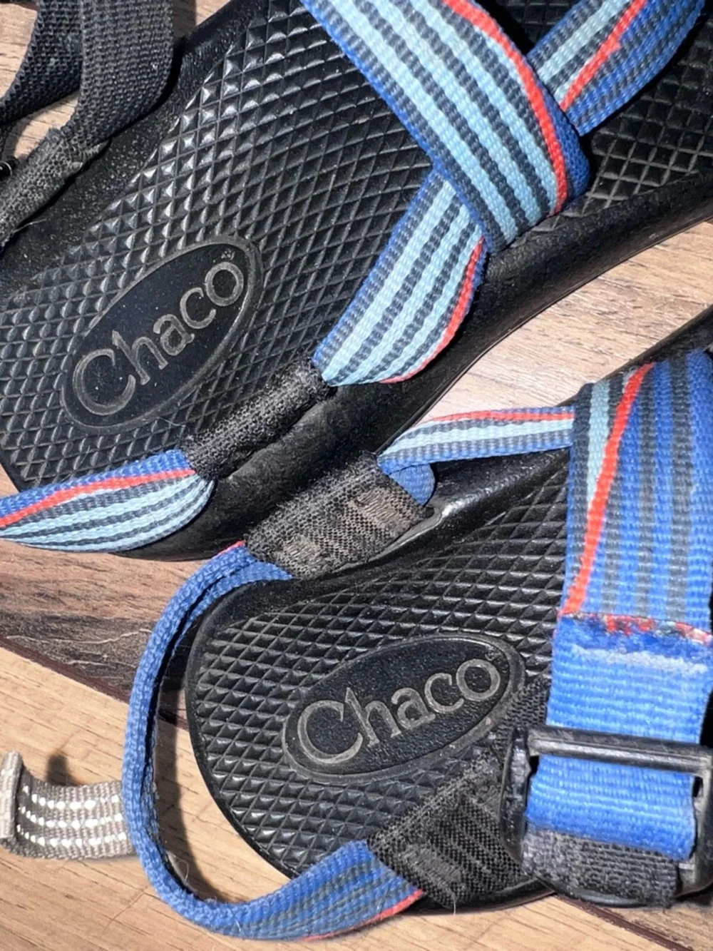 Chaco Kids Z1 EcoTread Sport Sandals Blue Striped Size 4 Big Kid Hiking Shoes